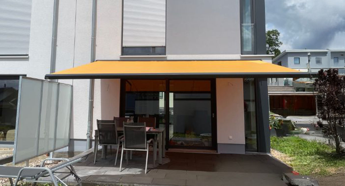 MOBAU Trendline Kassettenmarkise in einem Privathaushalt in Burscheid